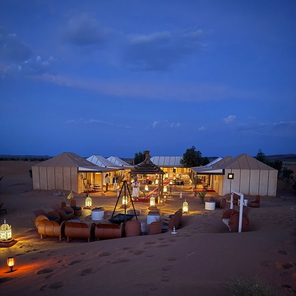 Luxury desert camp in Erg Chebbi during a 4 days tour from Marrakech to Merzouga